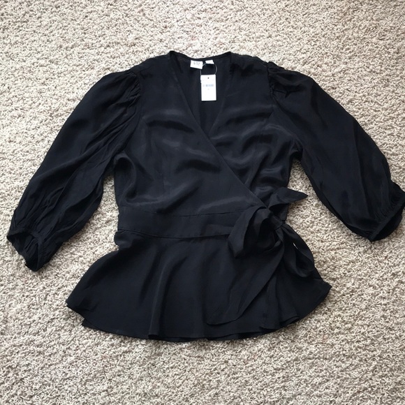 GAP Tops - NWT Gap wrap blouse